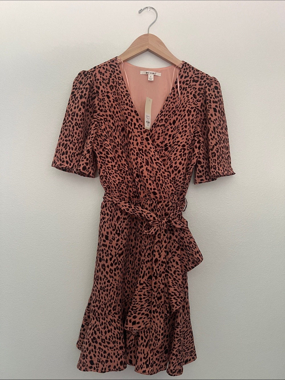 Wrap dress leopard print